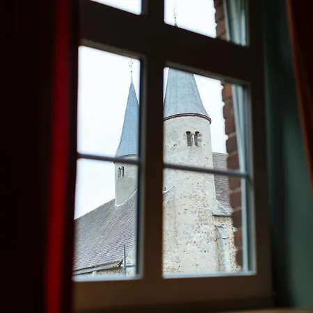 Hotel Am Kloster - Domäne Möllenbeck 3*