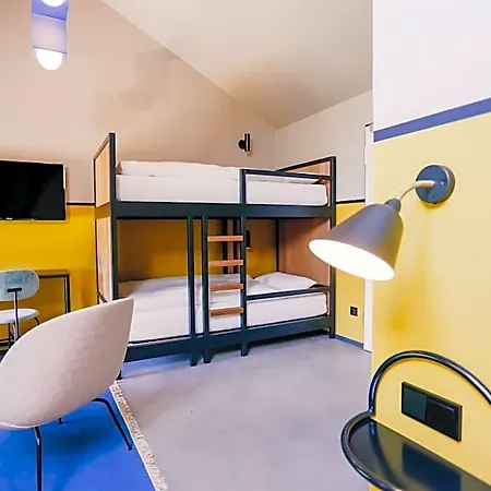 Hotel Am Kloster - Domäne Möllenbeck 3*